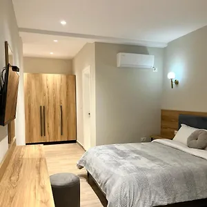 Hotel Mili