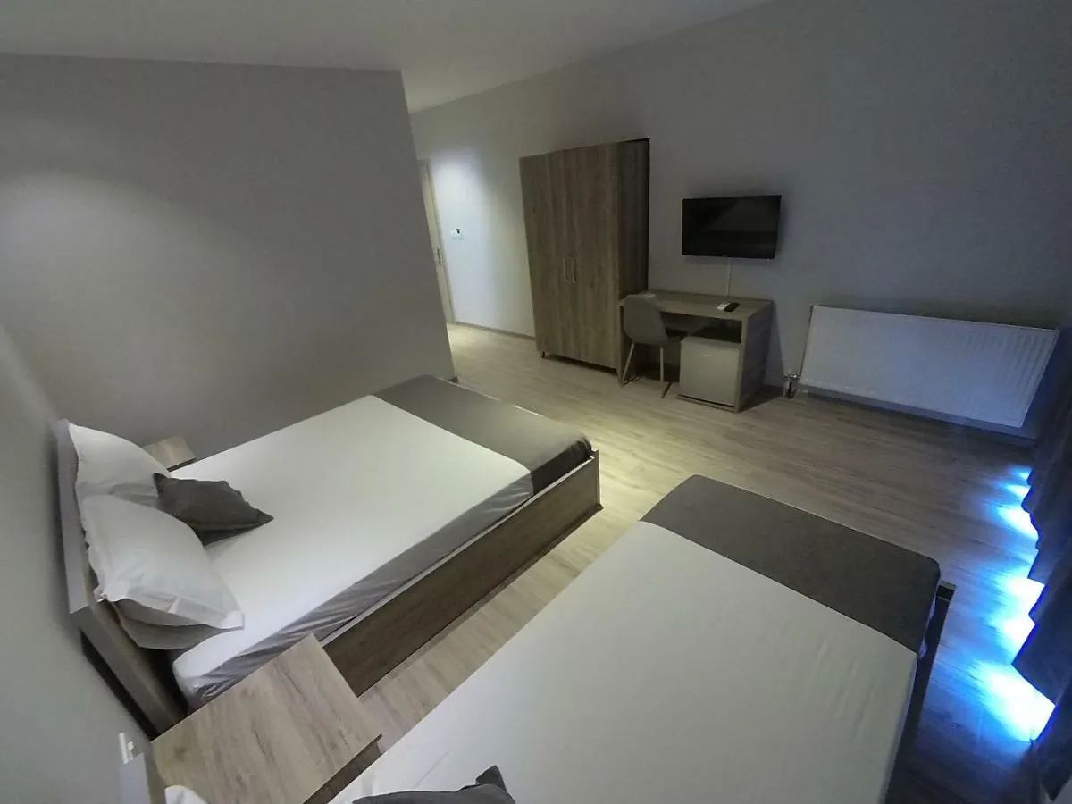 Hotel Vila Nino Berat