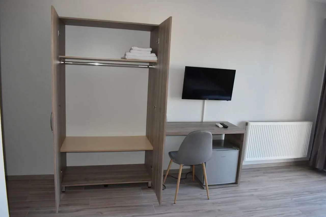 Hotel Vila Nino Berat 3*,